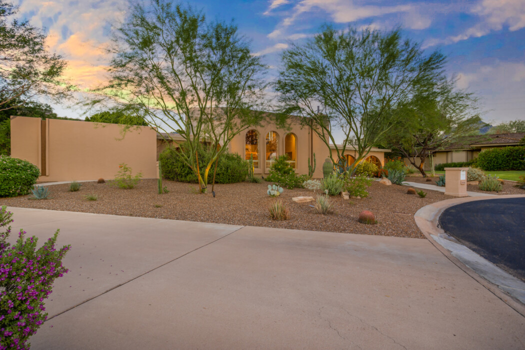 Desert Modern, Biltmore Corridor — Bennie Gonzales | azarchitecture.com ...