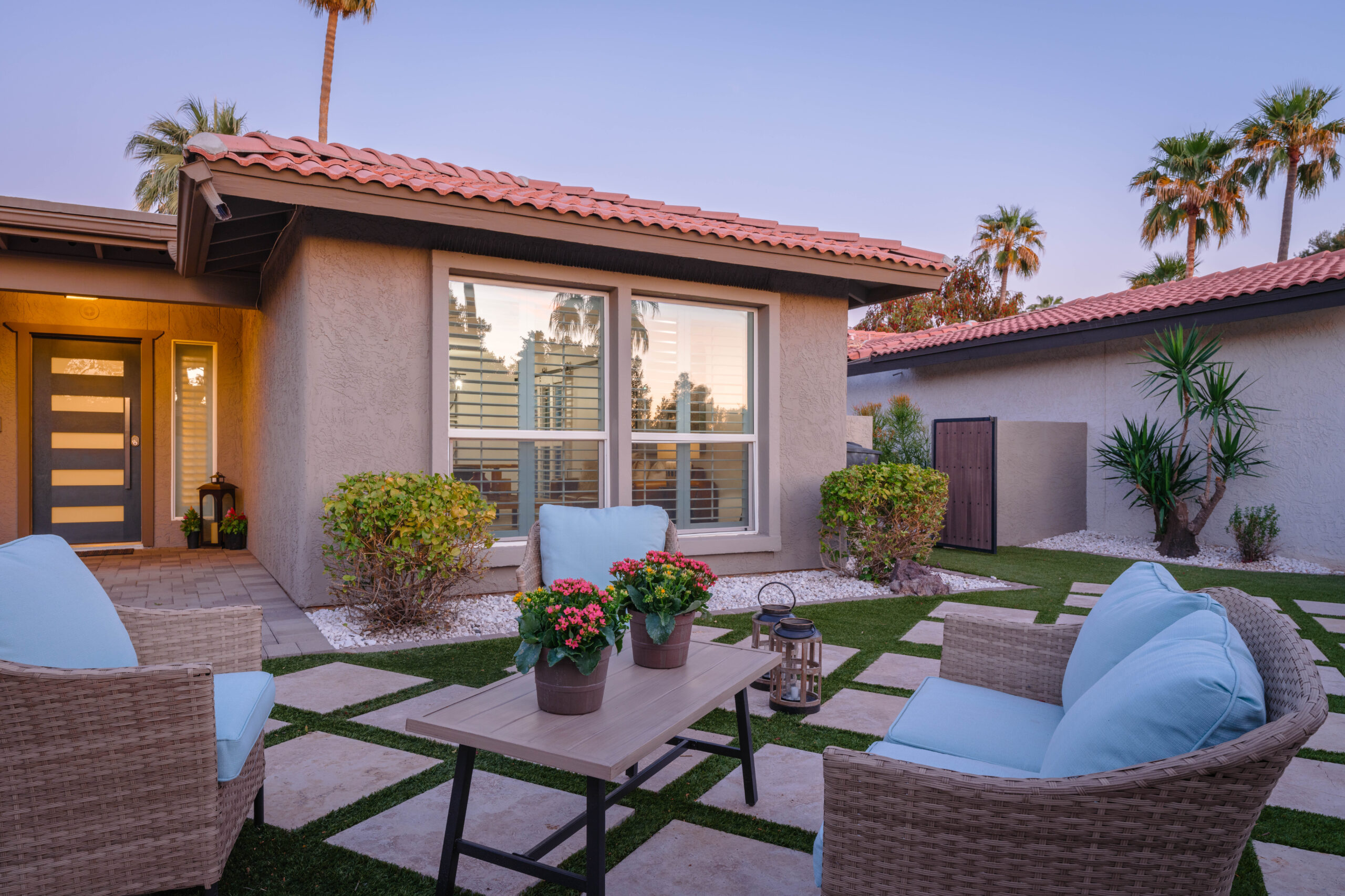 Paseo Village In Mccormick Ranch! 